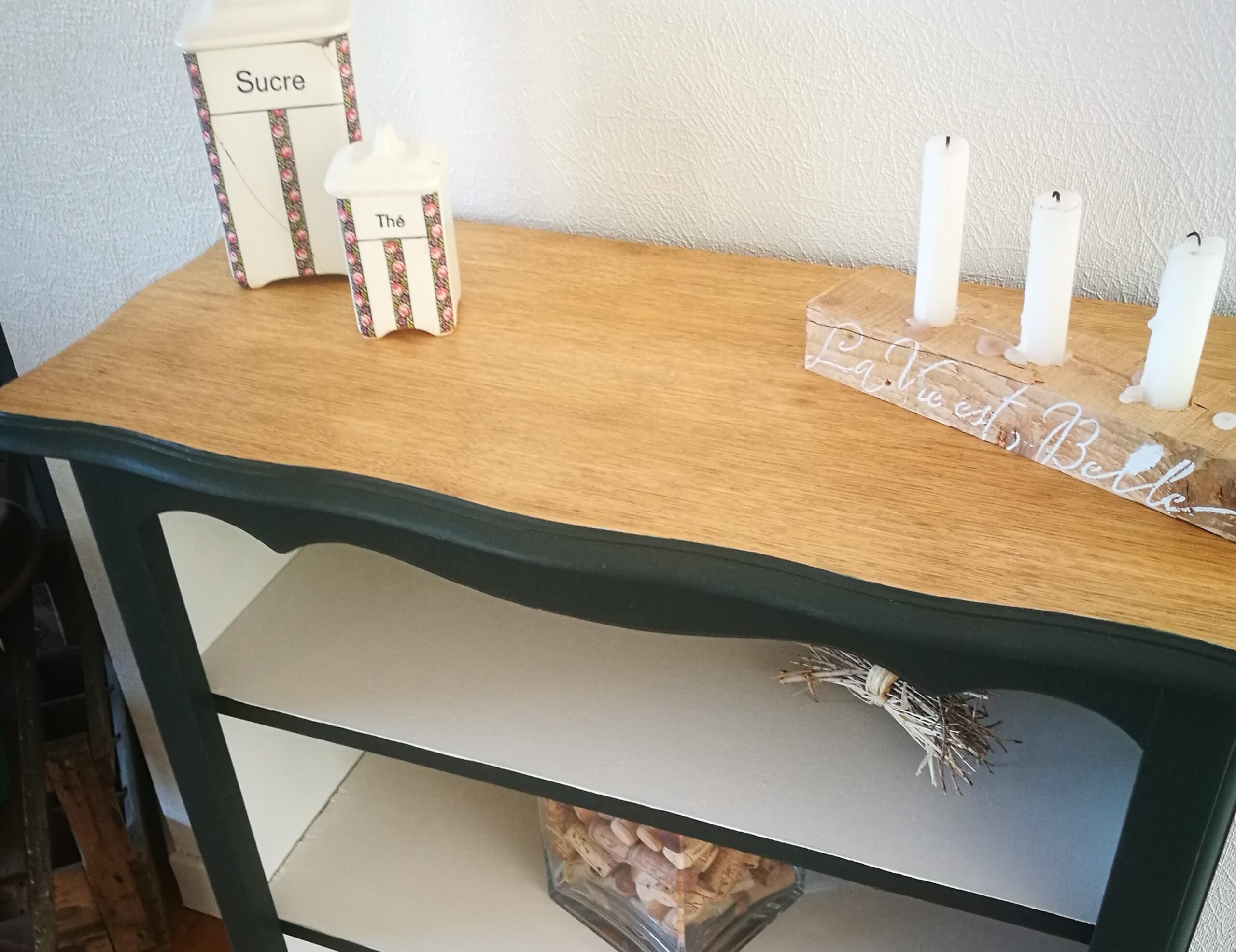 meuble bibus relooké rénové plateau poncé protégé bois brut couleur darjeling bougeoir boite vintage sucre thé la fille de l'r